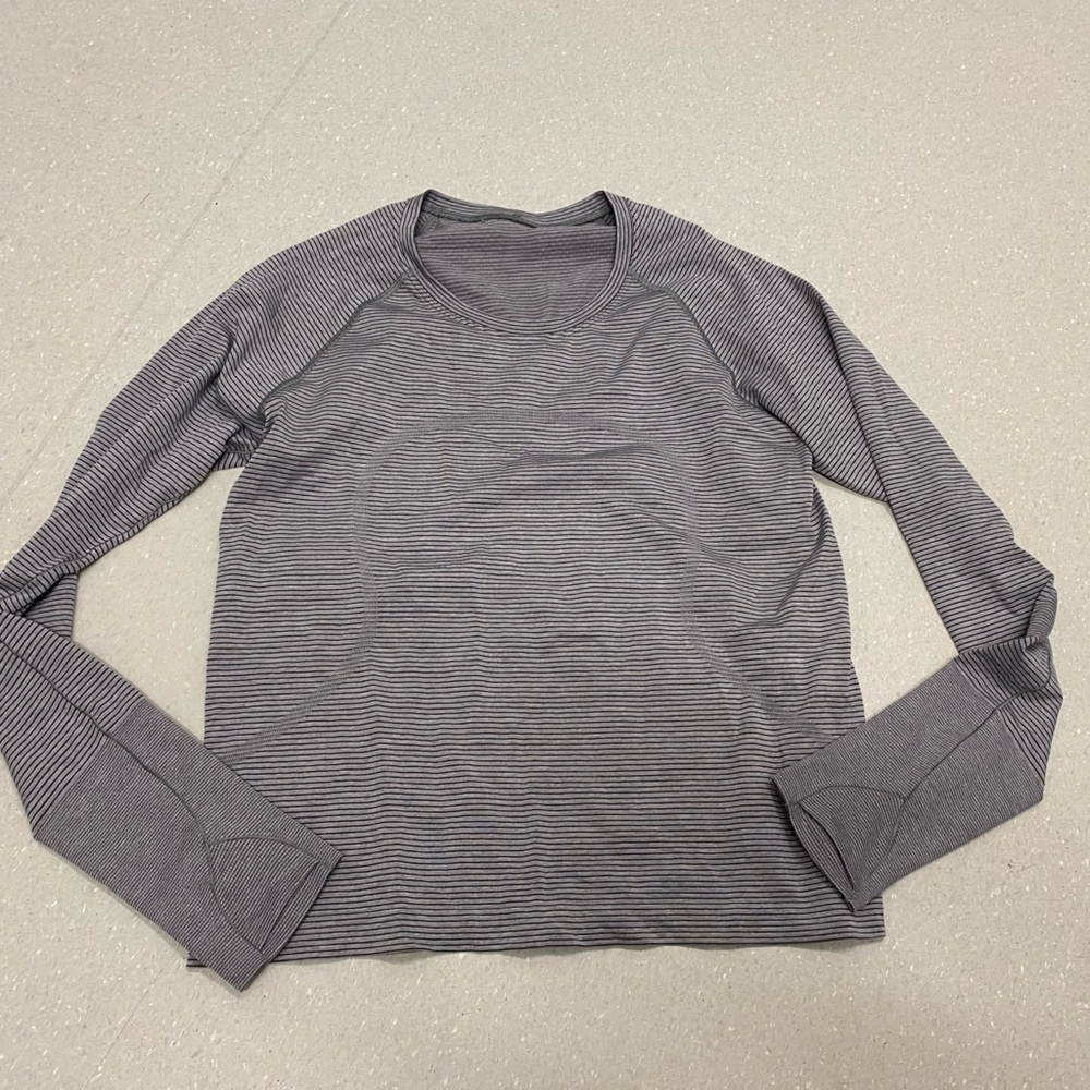 Swiftly Tech Long-Sleeve Shirt 2.0
Race Length​​